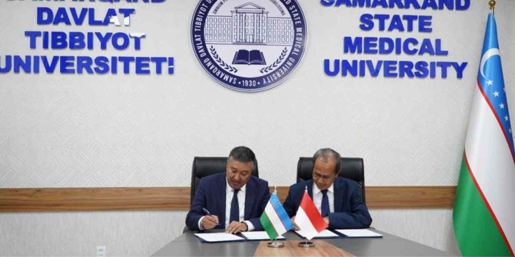 Rektor Universitas Alma Ata Prof. dr. H. Hamam Hadi, MS., Sc.D., Sp.GK bersama Rektor Samarkand State Medical University Professor Dr. Jasur Alimjanovich Rizaev menandatangani nota kesepahaman kerja sama internasional di Samarkand, Uzbekistan, Rabu (20/5/2026). Kerja sama tersebut mencakup pengembangan riset, publikasi ilmiah, serta pertukaran dosen dan mahasiswa di bidang kedokteran dan ilmu kesehatan.