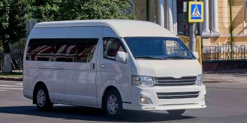 Sewa Hiace Karawang