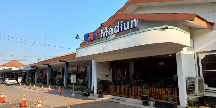 Wisata Dekat Stasiun Madiun