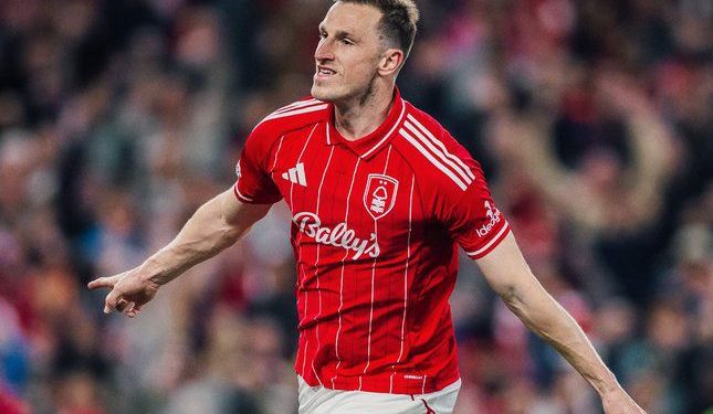 Nottingham Forest Unggul Tipis 1-0 atas Aston Villa di Semifinal Liga Europa