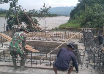 Progres Pembangunan Jembatan Gantung di Kumbang Jaya Mencapai 17,24 Persen