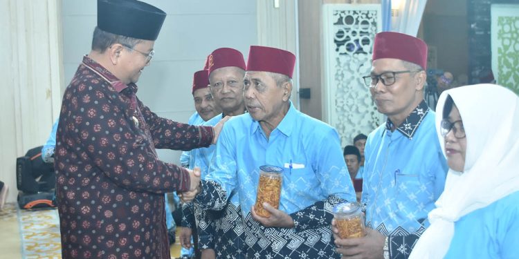 Pemerintah Kota Jambi Lepas 838 Jemaah Haji dengan Fokus Kesehatan