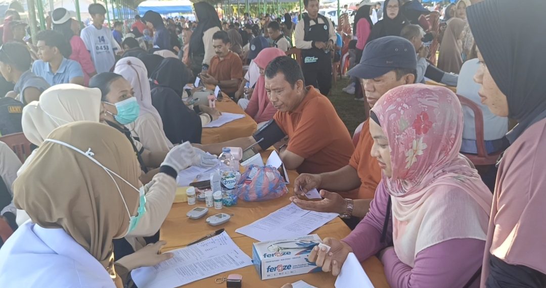 Layanan Cek Kesehatan Gratis di Dampelas Jangkau 185 Warga