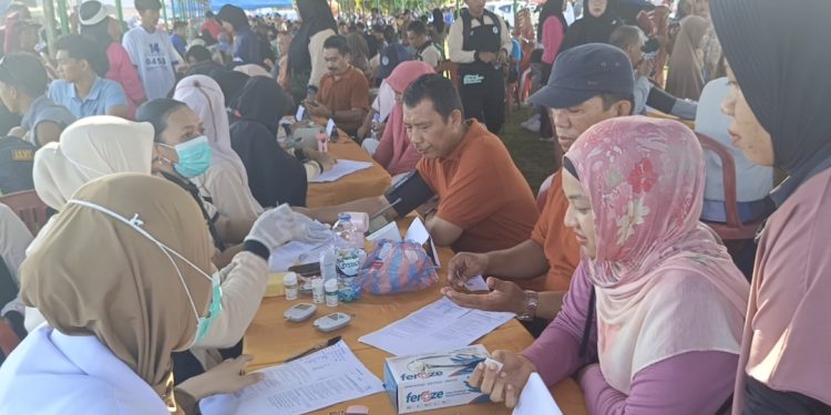 Layanan Cek Kesehatan Gratis di Dampelas Jangkau 185 Warga