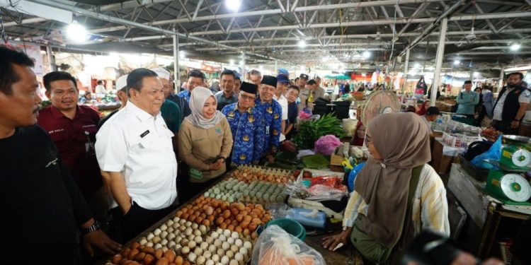 Pemprov Riau Gelar Pasar Murah untuk Stabilkan Harga Bahan Pokok