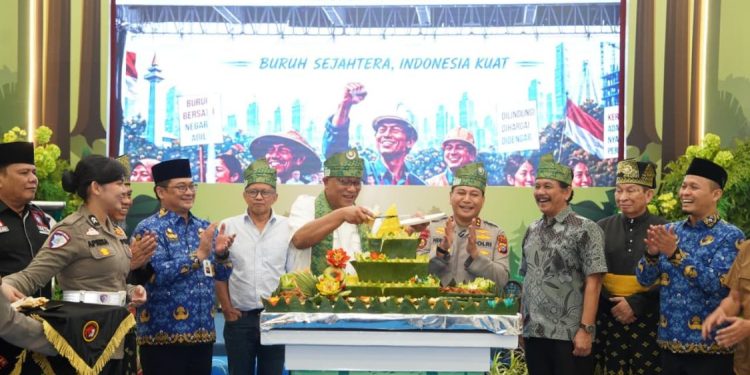 Menteri Lingkungan Hidup Kunjungi Polda Riau, Dorong Penerapan Green Policing Nasional