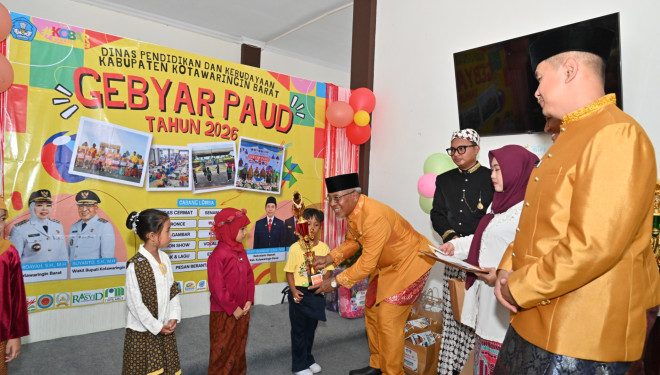 Pemkab Kobar Tegaskan Dukungan pada Pendidikan di Hardiknas 2026