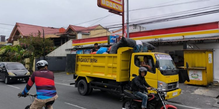 DLHK Pekanbaru Ungkap Penyalahgunaan Identitas Armada Sampah