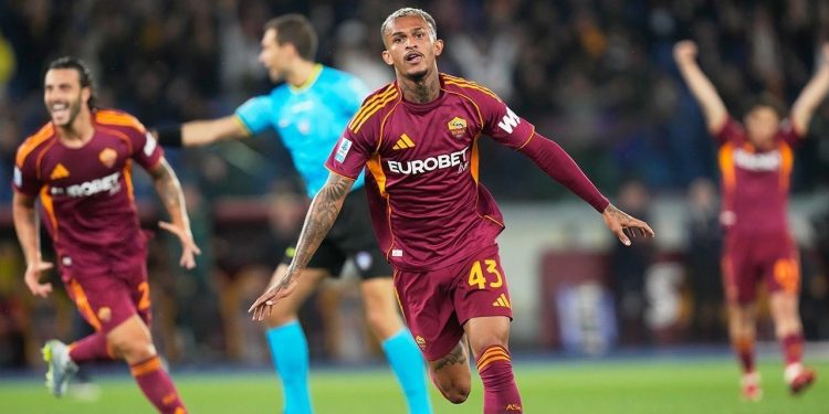 AS Roma Menang Telak 4-0 atas Fiorentina, Persaingan Empat Besar Memanas