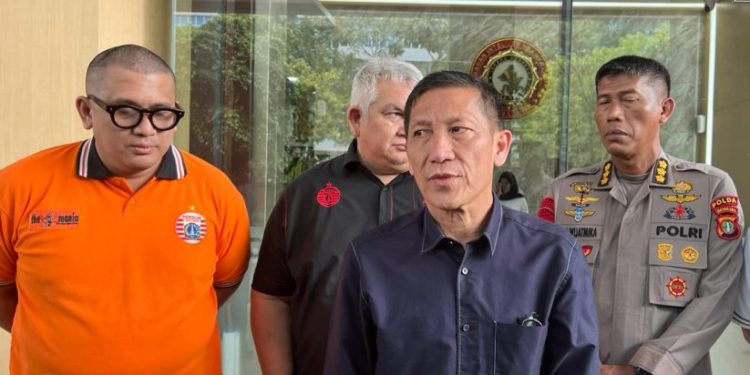Laga Persib vs Persija Dipindahkan ke Samarinda Demi Keamanan
