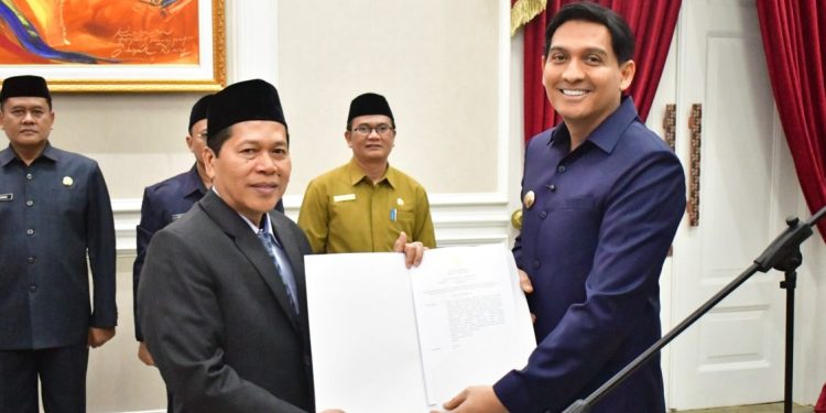 Bupati Indramayu Dorong Transformasi Digital dalam Pelantikan Pj Sekda