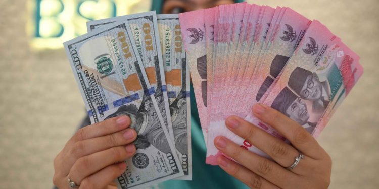 Pengaruh Faktor Global dan Musiman terhadap Nilai Tukar Rupiah