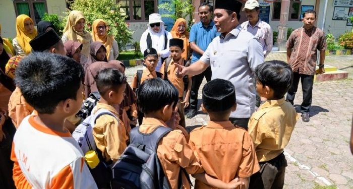 Bupati Aceh Besar Dorong Penggunaan Bahasa Aceh di Kalangan Pelajar