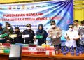 Kapolda Sulsel dan DJBC Sulbagsel Musnahkan Rokok dan Minuman Beralkohol Ilegal