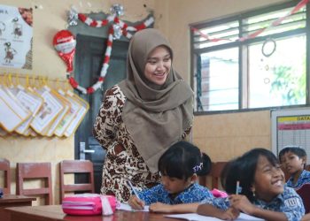 Surat Edaran Baru Pastikan Gaji Guru Non-ASN di Daerah