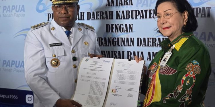 Pemkab Raja Ampat dan Bank Papua Sepakati Digitalisasi Pajak Daerah