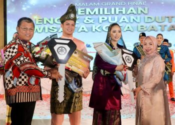 Arya dan Keizia Dinobatkan sebagai Duta Wisata Batam 2026