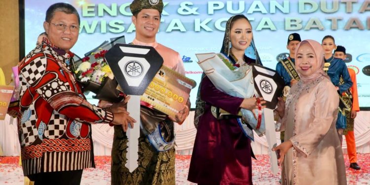 Arya dan Keizia Dinobatkan sebagai Duta Wisata Batam 2026