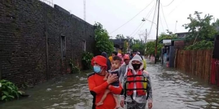 Tim Gabungan Intensif Tangani Dampak Banjir Bandang di Bone