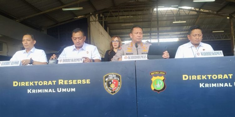 Polda Metro Jaya Bongkar Gudang Berisi Ribuan Motor Curian di Jakarta Selatan