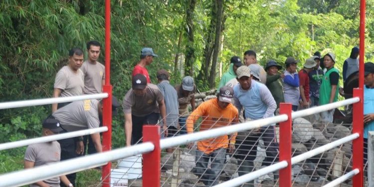 Progres Pembangunan Jembatan Merah Putih Presisi di Blitar Capai 75 Persen