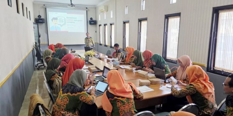 SP4N-LAPOR! Memfasilitasi Aspirasi Masyarakat Lumajang