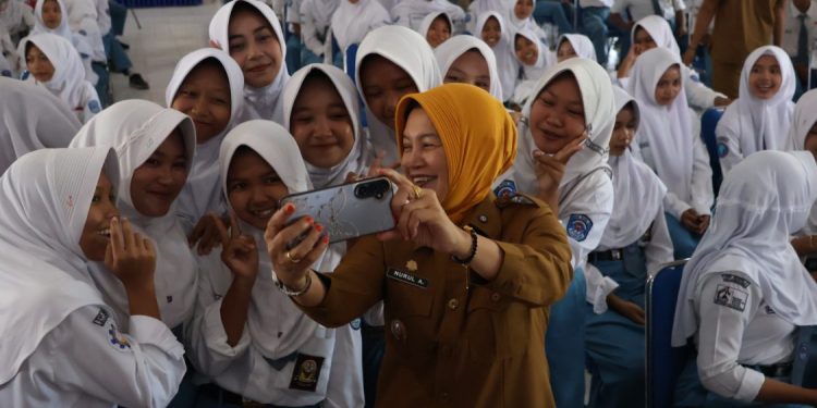 Wakil Bupati Bojonegoro: e-KTP Menandai Transisi Pelajar Menuju Dewasa