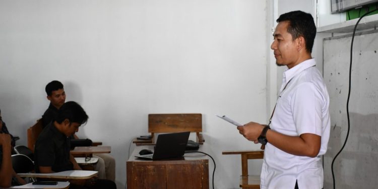 Bawaslu Blora Gelar Kelas Demokrasi di IAI Khozinatul Ulum