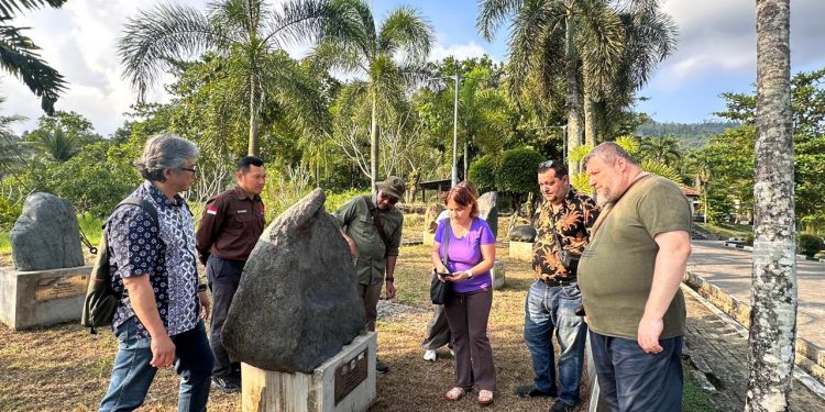 UGM dan BRIN Tingkatkan Kolaborasi Riset Iklim Tropis-Kutub