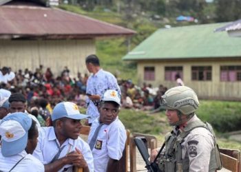 Satgas Damai Cartenz Dorong Semangat Pendidikan di Sinak