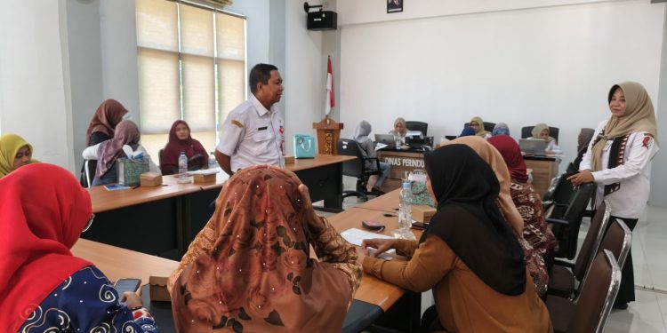 Pelaku IKM Bojonegoro Dapat Pelatihan Bisnis dan Sertifikasi Halal