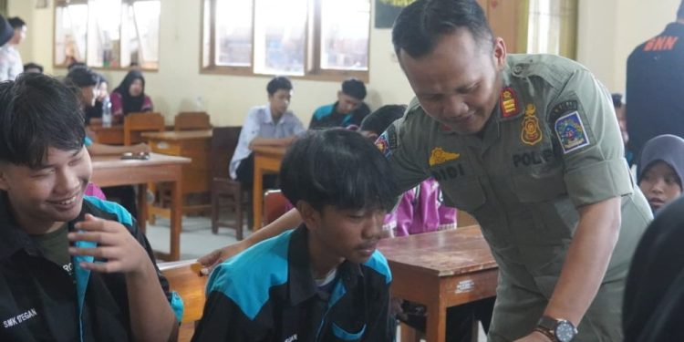Program Satpol PP Goes To School di Sleman Cegah Kenakalan Remaja