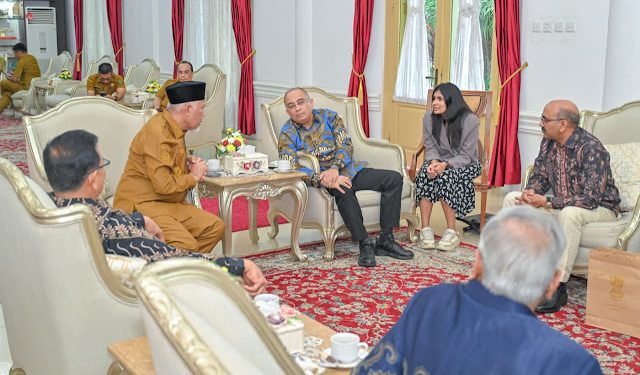 Pemprov Sumbar Ajak India Investasi di Hilirisasi Gambir dan Sektor Strategis Lain