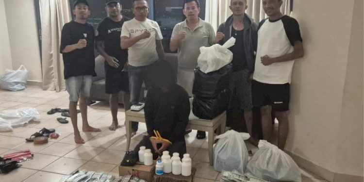 Kapolda NTT Instruksikan Pengembangan Kasus Psikotropika ke Jakarta, Ditresnarkoba Sita Puluhan Ribu Obat Ilegal