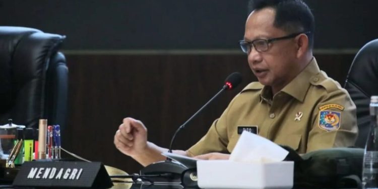 Mendagri Tito Karnavian Imbau Pemda Waspadai Dampak Geopolitik Global