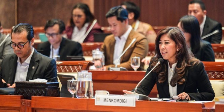 Kemkomdigi Minta Platform Digital Tingkatkan Transparansi Pengawasan Konten