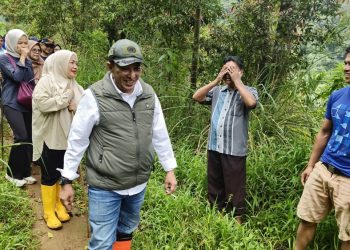 Bupati Tanah Datar Tinjau Sabo Dam untuk Cegah Banjir Susulan