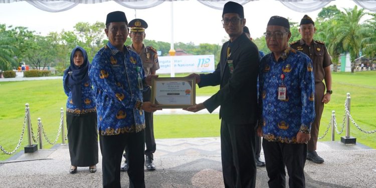 Pemkab Balangan Rayakan Harkitnas, Tiga Layanan Publik Dapat Penghargaan