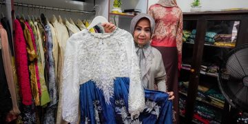 UMKM Dara Bungas Sasirangan Tawarkan Motif Unik “1 Kain 1 Motif”
