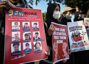 Pemeriksaan Kesehatan Relawan Indonesia di Turkiye Usai Dibebaskan dari Israel