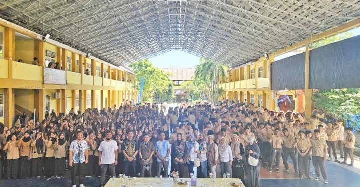 Dinkes P2KB Gorontalo Latih Pelajar SMAN 1 untuk Antisipasi Henti Jantung