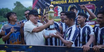 Bupati Nagan Raya Tekankan Pembinaan Pesepak Bola Muda