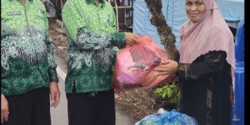 PGMI Balangan Berikan Bantuan untuk Korban Kebakaran di Muara Ninian