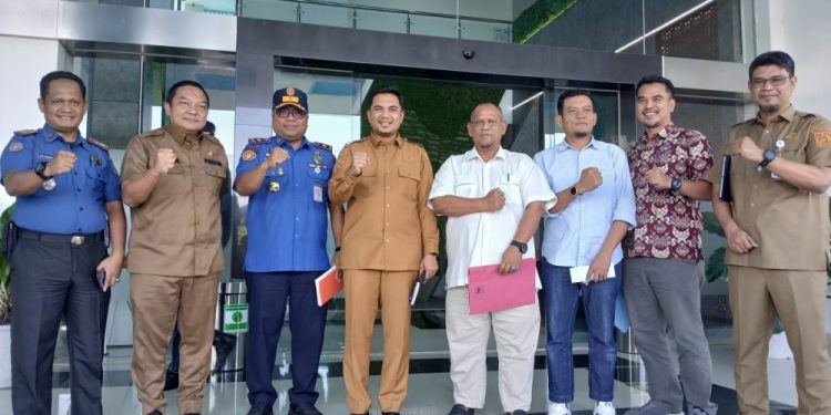 Pemerintah Pekanbaru dan PLN Inspeksi Instalasi Listrik Gratis untuk Warga Miskin