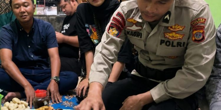 Personel Polda Sumsel Bantu Pembayaran Biaya Rumah Sakit dan Pemakaman Bayi