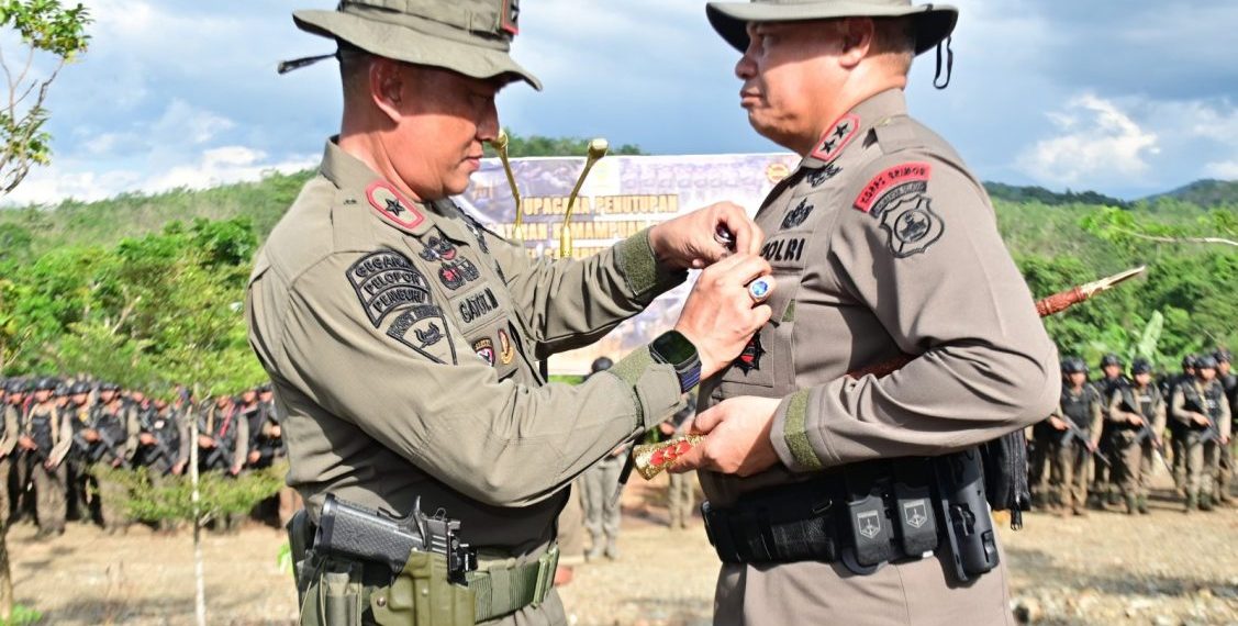 Kapolda Kalsel Resmi Tutup Latihan Brimob, Tekankan Kesiapan di Garda Terdepan