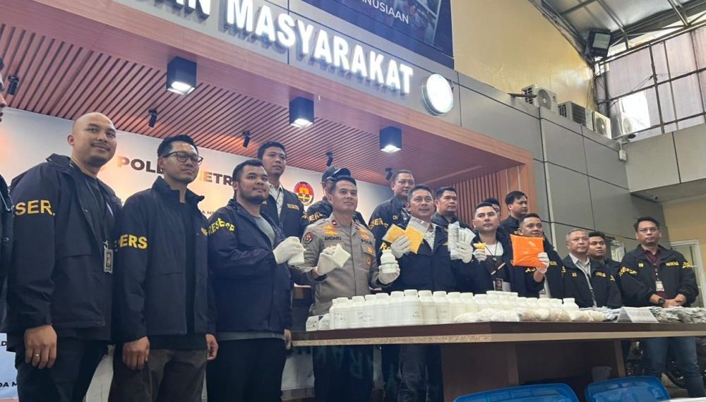 Polda Metro Jaya Bongkar Jaringan Obat Keras Ilegal di Bekasi