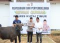 Kapolres Kutai Timur Berikan Hewan Kurban kepada Organisasi Pers