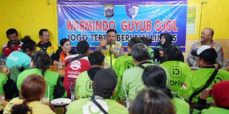 Kakorlantas Dorong Kedekatan Polantas dengan Pengemudi Ojek Online