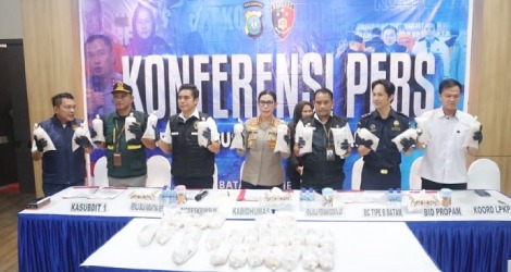 Polda Kepri Berhasil Gagalkan Penyelundupan 100 Ribu Benih Lobster